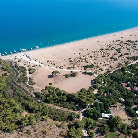 בית נופש Cirali Camping *