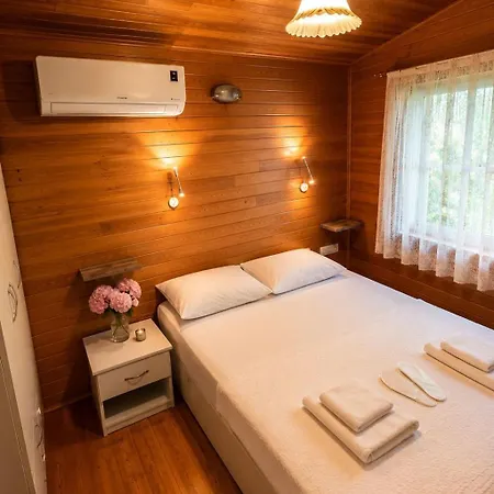 Ferienhaus Cirali Camping *