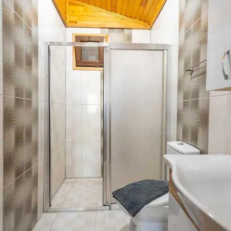 Feriehus Cirali Camping *